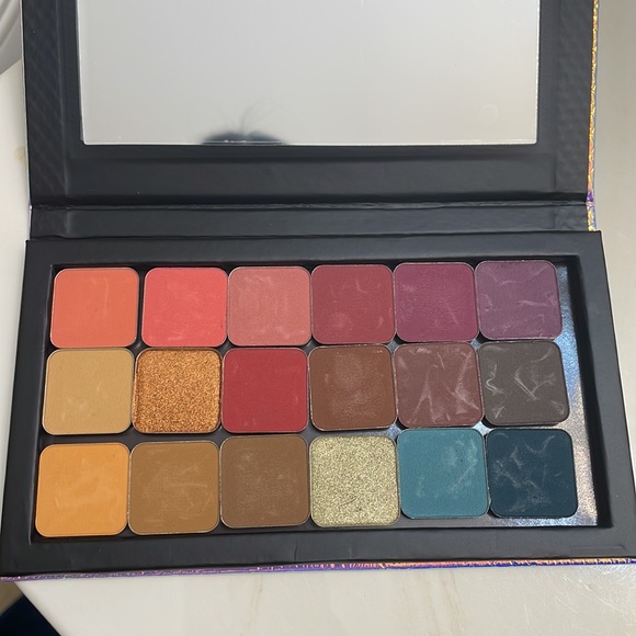18 eyeshadow by makeup geek - Picture 3 of 4